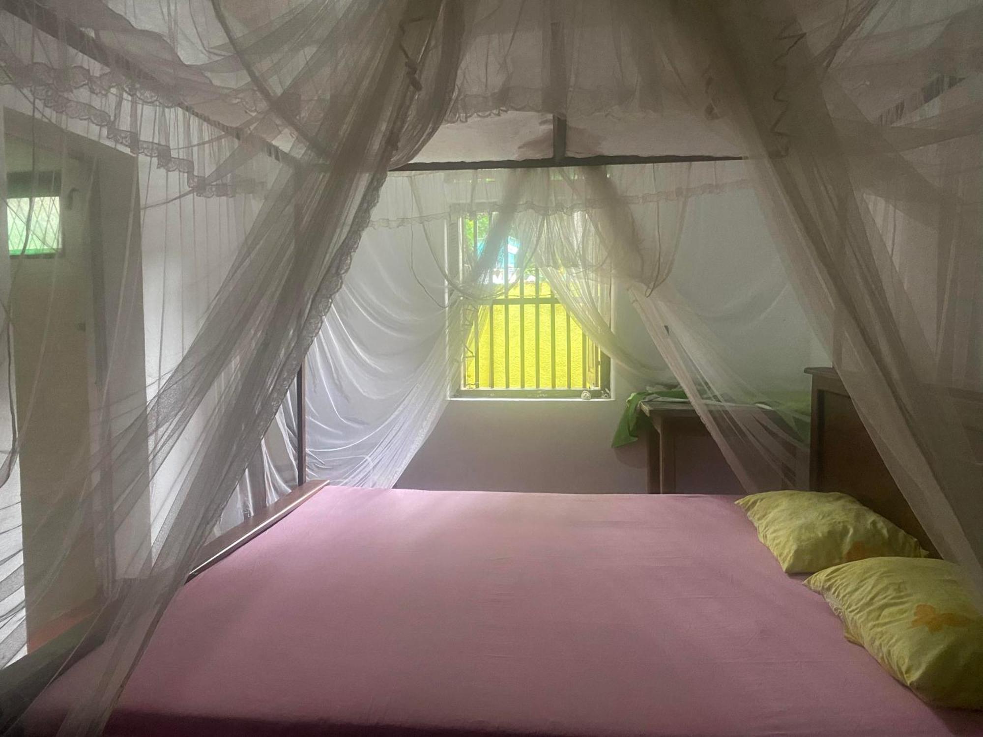Ananda Home Stay And Restaurant تانجالي الغرفة الصورة